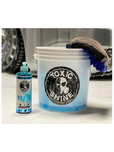 Balde Toxic Shine con tapa