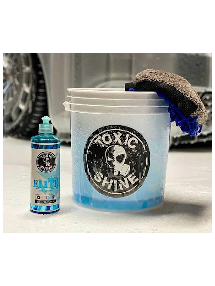 balde1-3bbd3b8b834b87ad4216755645888236-640-0 Balde Toxic Shine con tapa